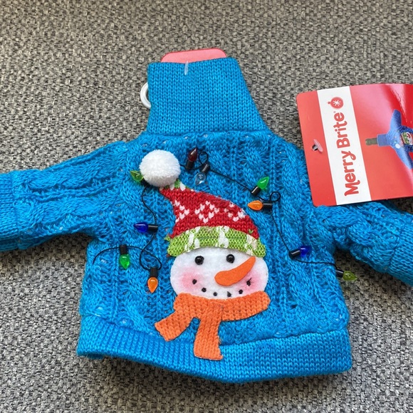 Wine bottle sweaters in different styles, Santa, reindeer, snow man - Picture 4 of 7